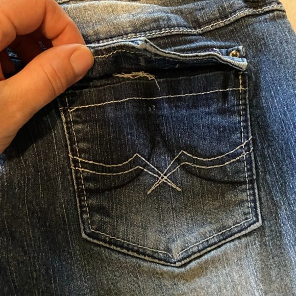 Angel's Women's Juniors Denim Capris Y2K Style Light Wash Size 9 - Picture 8 of 8